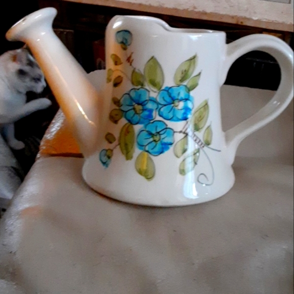 Vintage FTD Vase/Functioning Watering Vessel. Absolutely Beautiful Country Citch - Picture 1 of 1